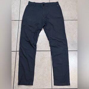 Lululemon Men’s Size 32x32‎ Gray Pants Pockets Classic Outdoor